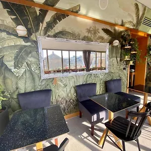 Tritone Otel
